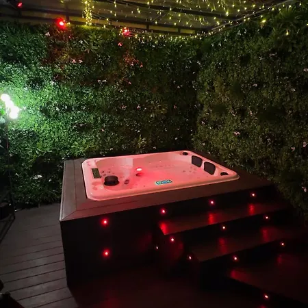 Apartment By Nuit-parisienne : Superbe Avec Et Terrasse Privee *