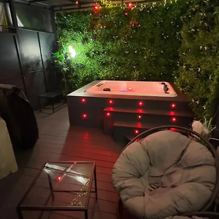 Apartment By Nuit-parisienne : Superbe Avec Et Terrasse Privee Villemomble